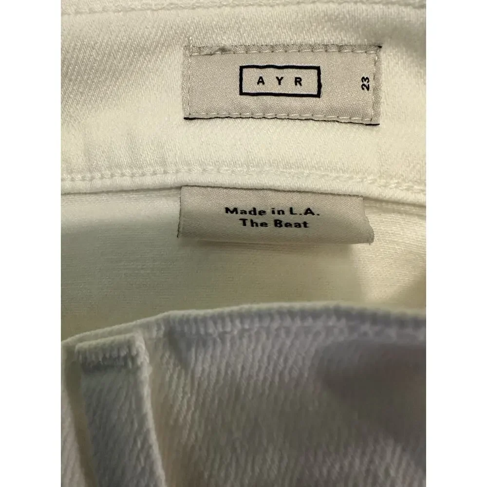 NWOT AYR Womens‎ The Beat Jeans 23 Barrel Leg Pockets Crop Tapered White - Picture 11 of 12